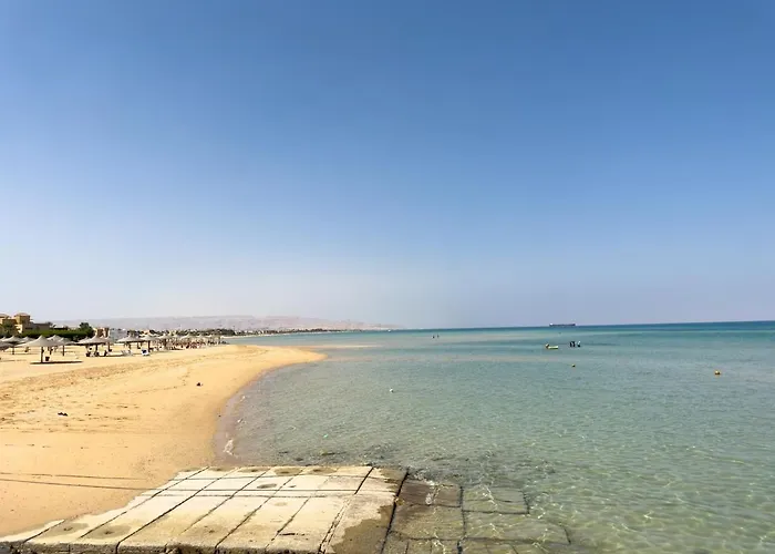 Sea View 3bdr With Balcony L Einbay Sokhna