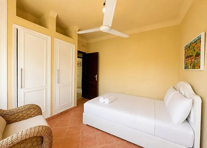 Apartment Sea View 3bdr With Balcony L Einbay Sokhna *